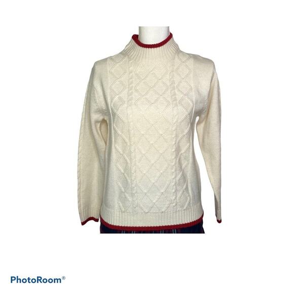 OshKosh B'gosh Girls size 12 White cable knit Crew Neck Sweater - Picture 1 of 5